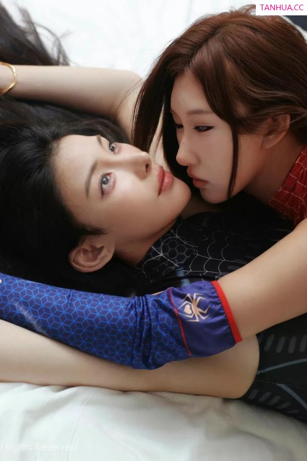   [XiuRen]高清写真图 2025.10.17 No.10887 金允希Yuki＆梨霜儿 激情互动第43张图片